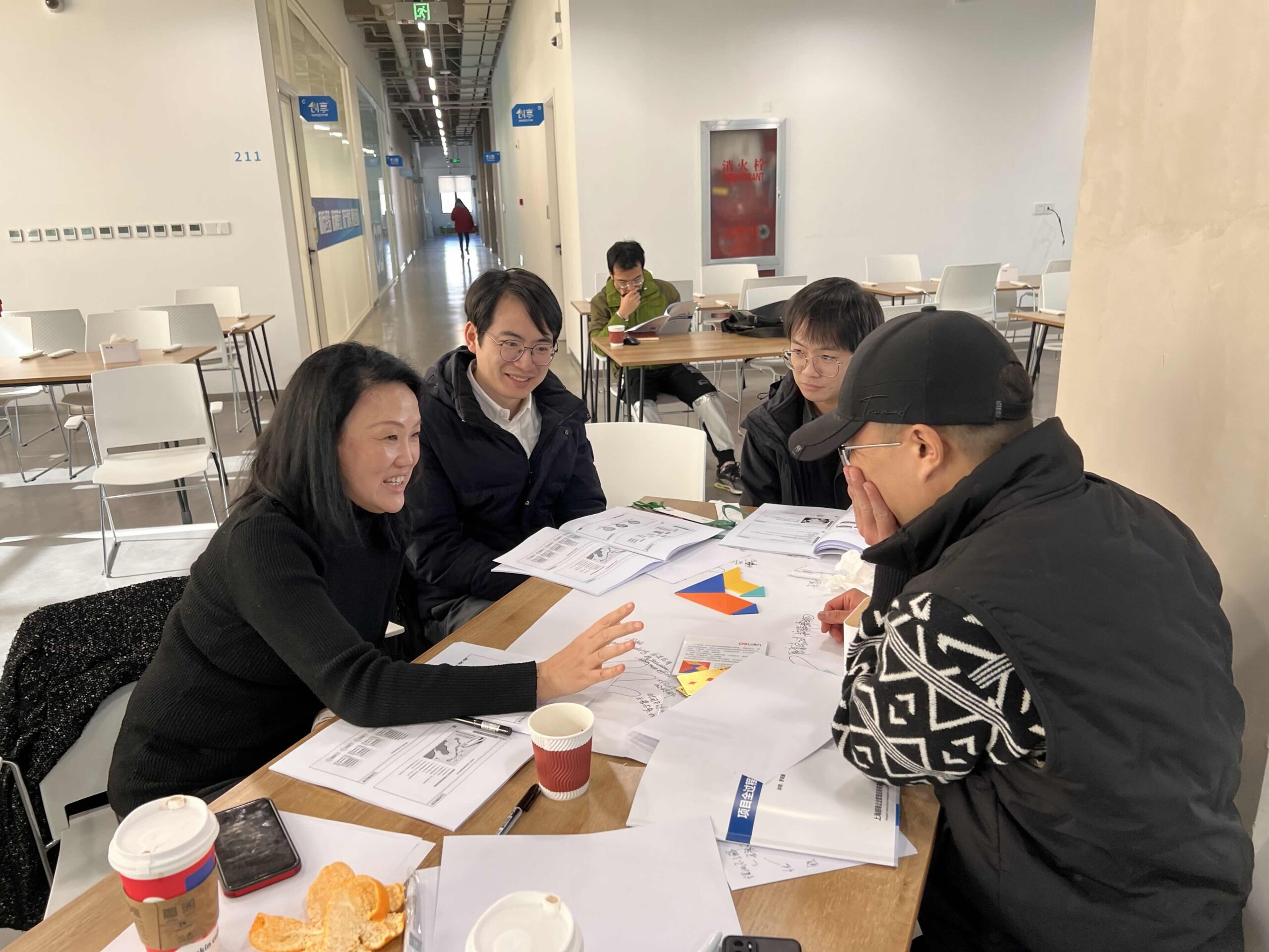 Dr Min Zhou and students during the CEO training lesson